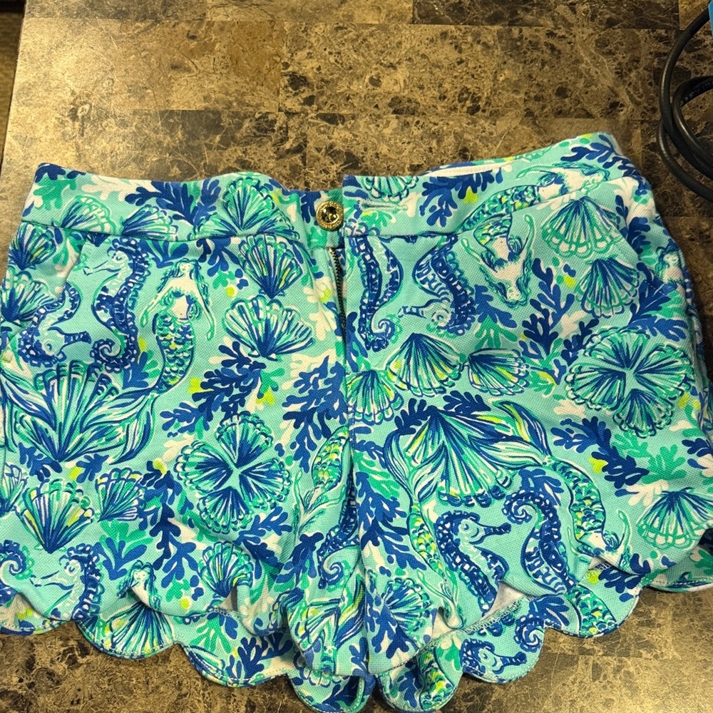 Lilly Pulitzer Blue and Green knit stretch  Shorts